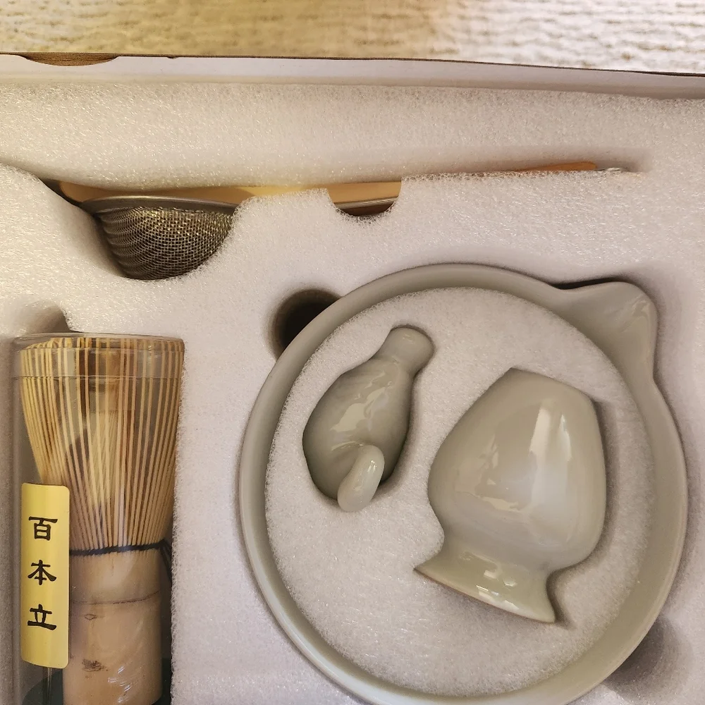 Japanese Matcha Set, Matcha Bowl with Pouring Spout, Matcha Whisk, Tea Scoop